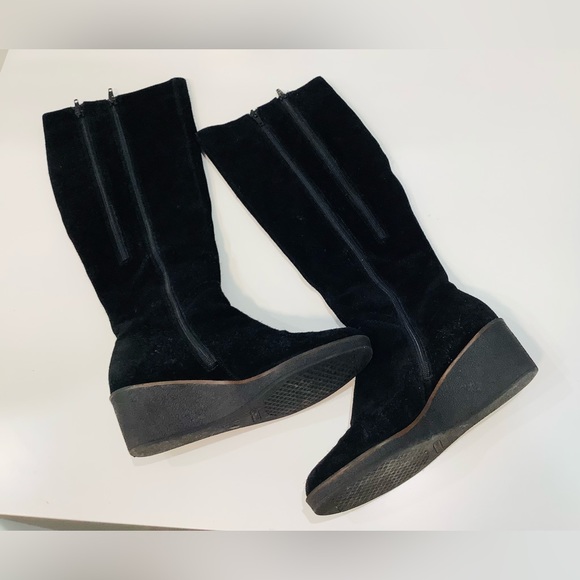 Comfy stylish tall boots on medium wedge heel 🖤🖤 - Picture 10 of 15